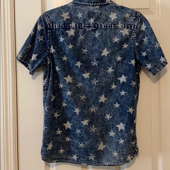 Shirts - Picture 5 of 9